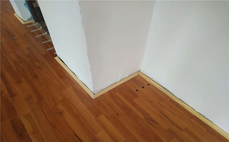 福建實(shí)木運(yùn)動(dòng)木地板包工包料