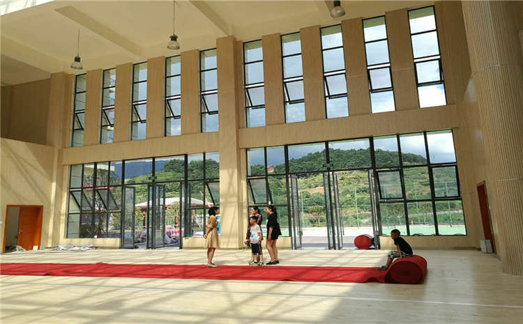 全國體育館運(yùn)動(dòng)地板廠家報(bào)價(jià)