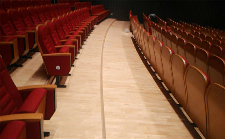 硬木企口羽毛球館木地板造價