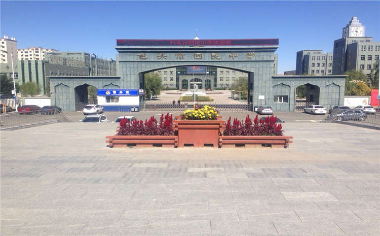 學(xué)校乒乓球館木地板造價是的多少？