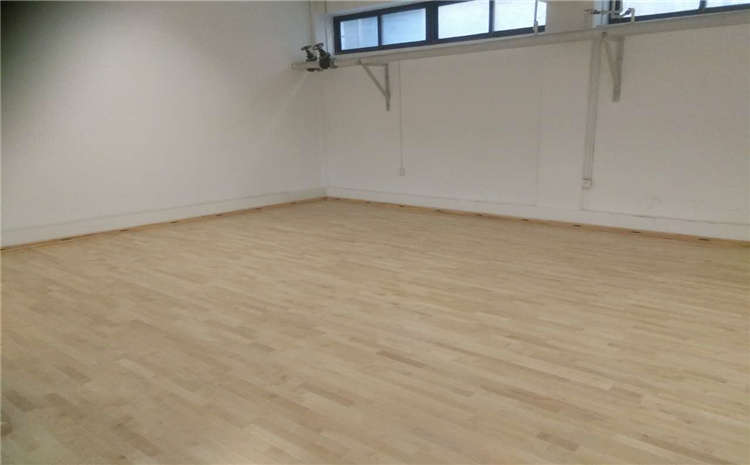 海門(mén)體育運(yùn)動(dòng)地板