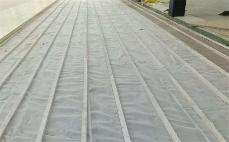 指接板排球館木地板一般多少錢？